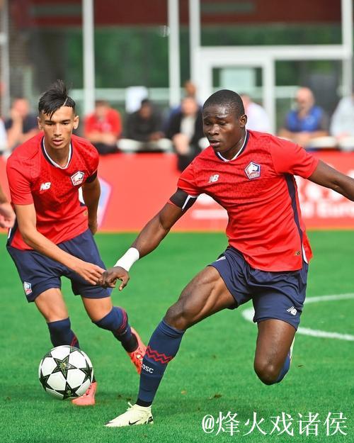 青年军击败里尔,自1959年欧冠四强后再度踏上欧战赛场 青年军击败里尔,自1959年欧冠四强后再度踏上欧战赛场